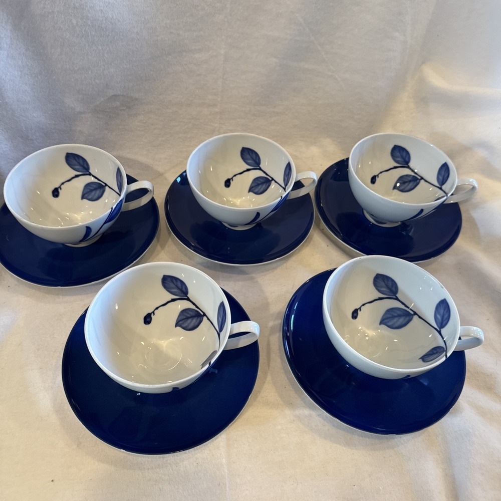 Set Of 5 Mikasa True Blue SL130 Coffee / Tea Cup & Saucer 10 Ou Cobalt Leaf